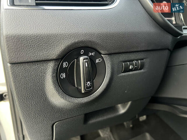 Серый Шкода Октавия, объемом двигателя 2 л и пробегом 303 тыс. км за 9200 $, фото 25 на Automoto.ua