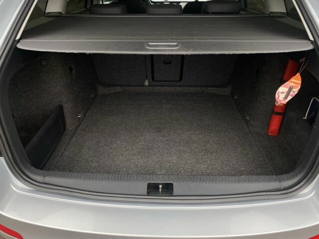 Сірий Шкода Октавія, об'ємом двигуна 2 л та пробігом 205 тис. км за 10500 $, фото 7 на Automoto.ua