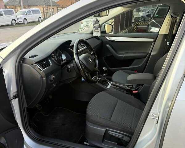 Сірий Шкода Октавія, об'ємом двигуна 1.6 л та пробігом 264 тис. км за 9600 $, фото 9 на Automoto.ua