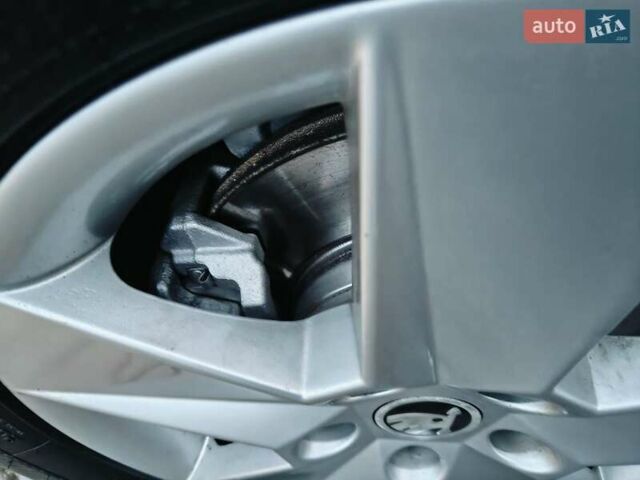Сірий Шкода Октавія, об'ємом двигуна 1.6 л та пробігом 228 тис. км за 9199 $, фото 71 на Automoto.ua