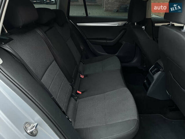 Сірий Шкода Октавія, об'ємом двигуна 1.8 л та пробігом 247 тис. км за 11350 $, фото 28 на Automoto.ua