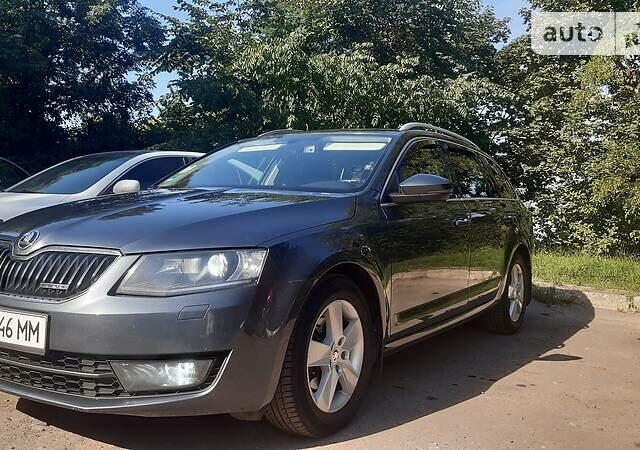 Шкода Октавия 2014 в Львове на Automoto.ua Серый Шкода Октавия, объемом двигателя 1.6 л и пробегом 294 тыс. км за 11499 $, фото 1 на Automoto.ua