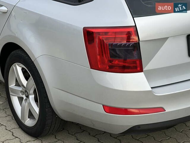 Серый Шкода Октавия, объемом двигателя 2 л и пробегом 303 тыс. км за 9200 $, фото 16 на Automoto.ua