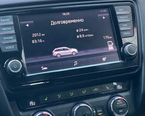 Сірий Шкода Октавія, об'ємом двигуна 2 л та пробігом 225 тис. км за 12200 $, фото 37 на Automoto.ua