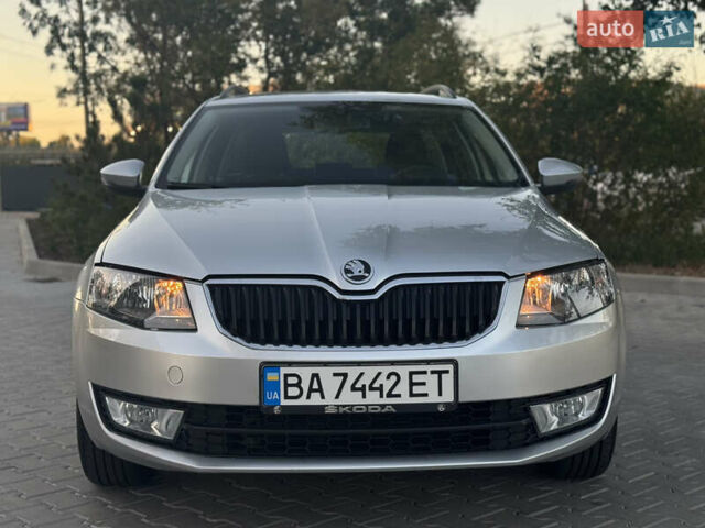 Серый Шкода Октавия, объемом двигателя 1.6 л и пробегом 281 тыс. км за 10499 $, фото 4 на Automoto.ua