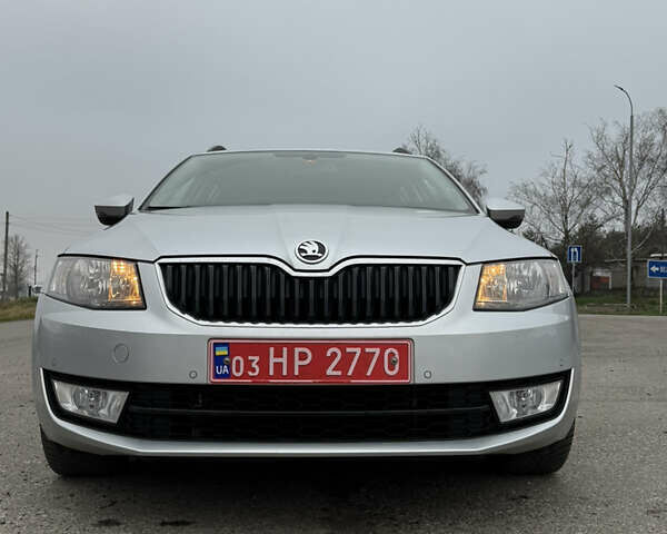 Сірий Шкода Октавія, об'ємом двигуна 1.8 л та пробігом 231 тис. км за 11500 $, фото 12 на Automoto.ua