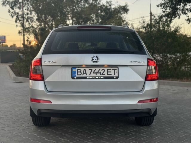 Серый Шкода Октавия, объемом двигателя 1.6 л и пробегом 180 тыс. км за 10299 $, фото 8 на Automoto.ua