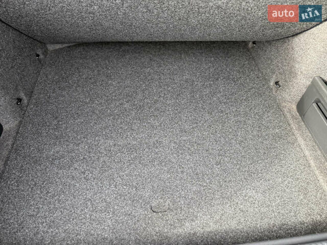 Серый Шкода Октавия, объемом двигателя 1.6 л и пробегом 158 тыс. км за 12500 $, фото 116 на Automoto.ua