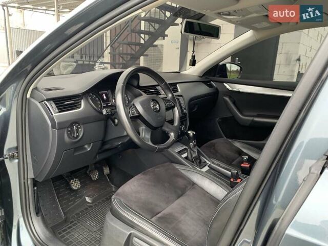 Серый Шкода Октавия, объемом двигателя 1.6 л и пробегом 276 тыс. км за 14000 $, фото 6 на Automoto.ua