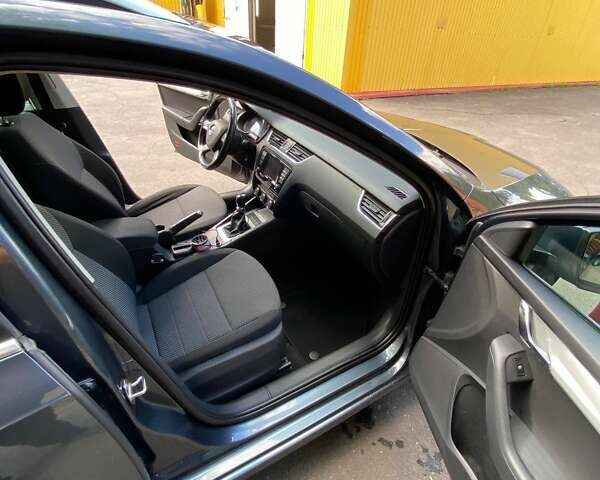 Шкода Октавия 2014 в Хмельницком на Automoto.ua Серый Шкода Октавия, объемом двигателя 1.6 л и пробегом 270 тыс. км за 11999 $, фото 47 на Automoto.ua