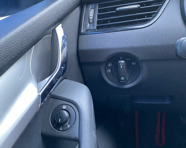 Сірий Шкода Октавія, об'ємом двигуна 1.6 л та пробігом 238 тис. км за 9000 $, фото 15 на Automoto.ua