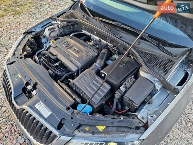 Серый Шкода Октавия, объемом двигателя 1.8 л и пробегом 235 тыс. км за 14500 $, фото 60 на Automoto.ua