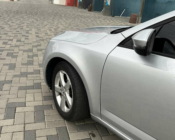 Серый Шкода Октавия, объемом двигателя 1.6 л и пробегом 206 тыс. км за 12700 $, фото 4 на Automoto.ua