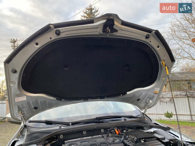 Серый Шкода Октавия, объемом двигателя 2 л и пробегом 227 тыс. км за 10700 $, фото 34 на Automoto.ua