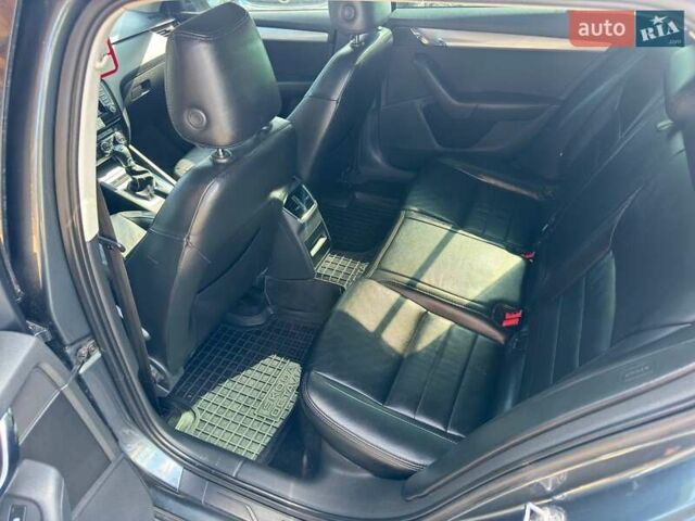 Сірий Шкода Октавія, об'ємом двигуна 1.6 л та пробігом 286 тис. км за 11500 $, фото 6 на Automoto.ua