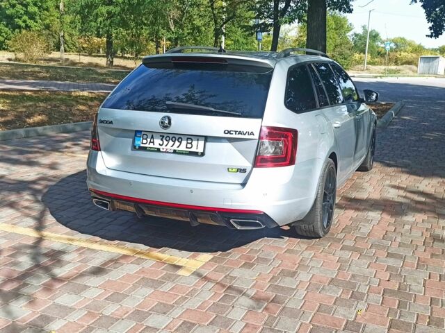 Серый Шкода Октавия, объемом двигателя 2 л и пробегом 293 тыс. км за 13700 $, фото 5 на Automoto.ua