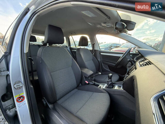 Сірий Шкода Октавія, об'ємом двигуна 1.6 л та пробігом 230 тис. км за 10999 $, фото 26 на Automoto.ua