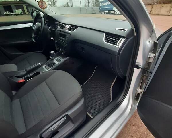 Сірий Шкода Октавія, об'ємом двигуна 1.97 л та пробігом 301 тис. км за 13300 $, фото 22 на Automoto.ua