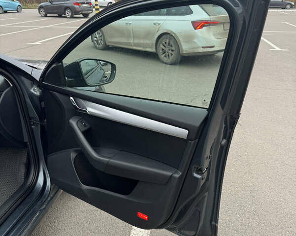 Сірий Шкода Октавія, об'ємом двигуна 1.8 л та пробігом 228 тис. км за 11300 $, фото 26 на Automoto.ua