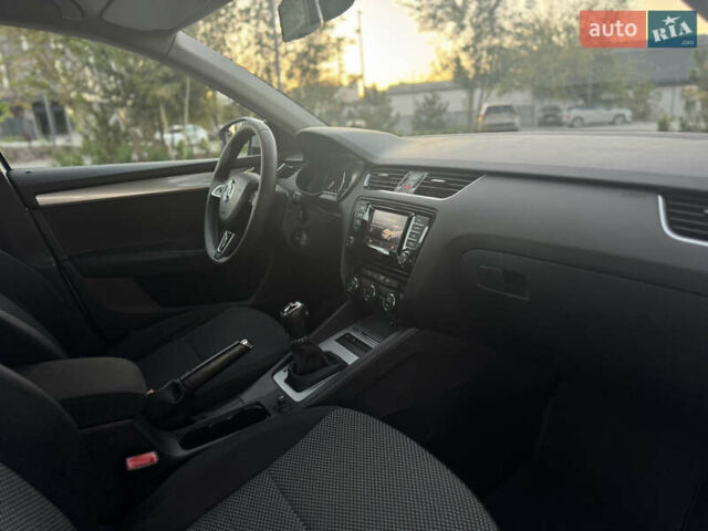 Серый Шкода Октавия, объемом двигателя 1.6 л и пробегом 281 тыс. км за 10499 $, фото 20 на Automoto.ua