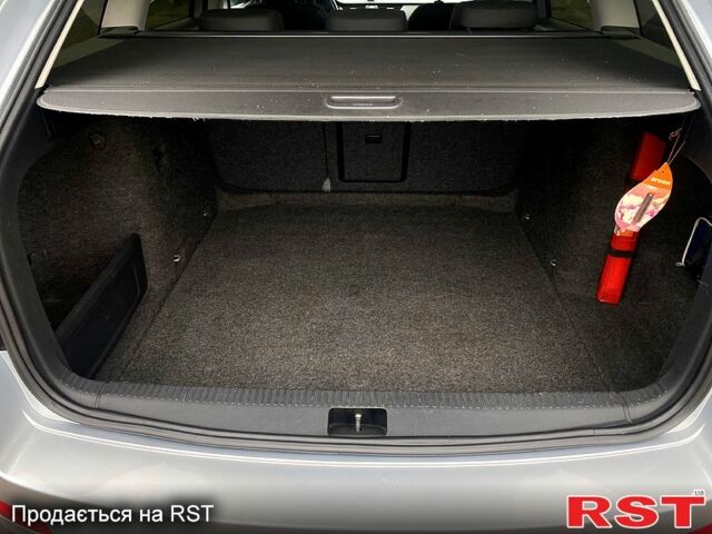 Серый Шкода Октавия, объемом двигателя 20 л и пробегом 190 тыс. км за 10500 $, фото 12 на Automoto.ua