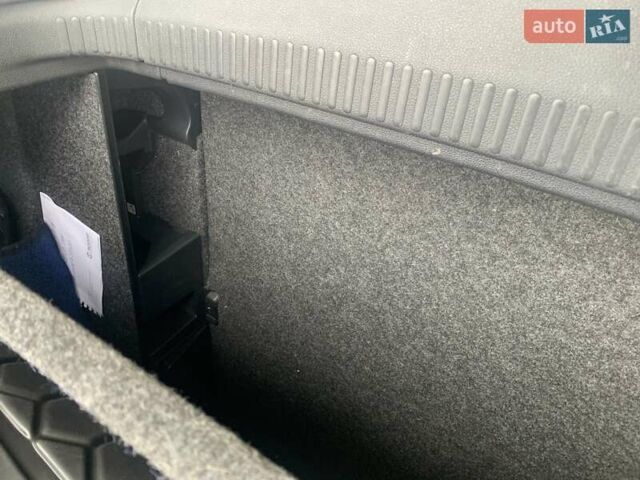 Серый Шкода Октавия, объемом двигателя 2 л и пробегом 293 тыс. км за 13100 $, фото 16 на Automoto.ua
