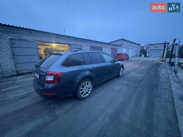 Сірий Шкода Октавія, об'ємом двигуна 1.8 л та пробігом 209 тис. км за 10999 $, фото 12 на Automoto.ua