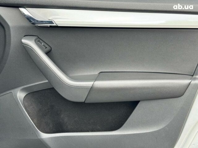 Серый Шкода Октавия, объемом двигателя 1.6 л и пробегом 380 тыс. км за 10490 $, фото 12 на Automoto.ua