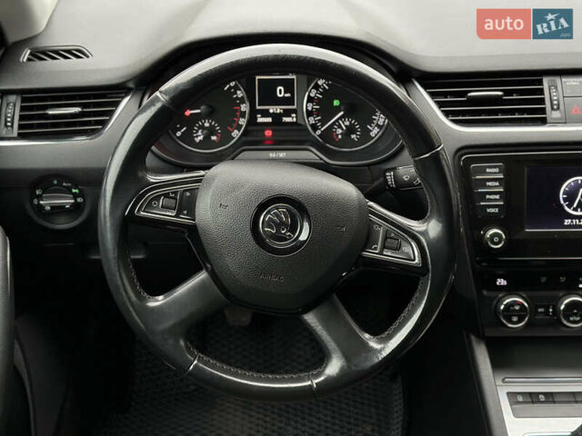 Сірий Шкода Октавія, об'ємом двигуна 1.6 л та пробігом 286 тис. км за 10999 $, фото 35 на Automoto.ua