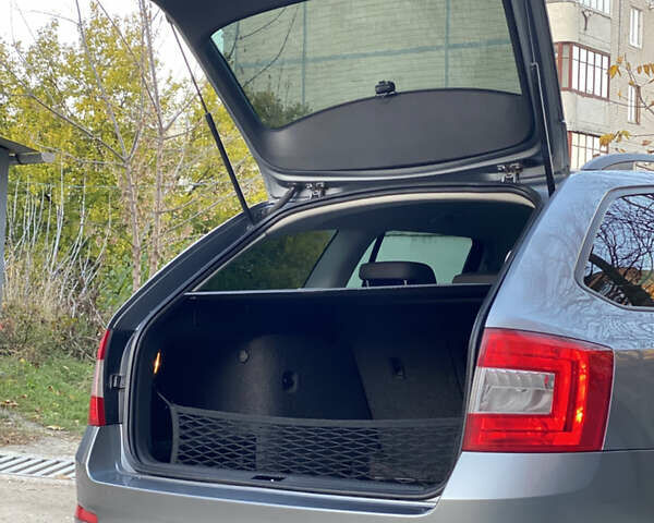 Сірий Шкода Октавія, об'ємом двигуна 2 л та пробігом 225 тис. км за 12200 $, фото 19 на Automoto.ua