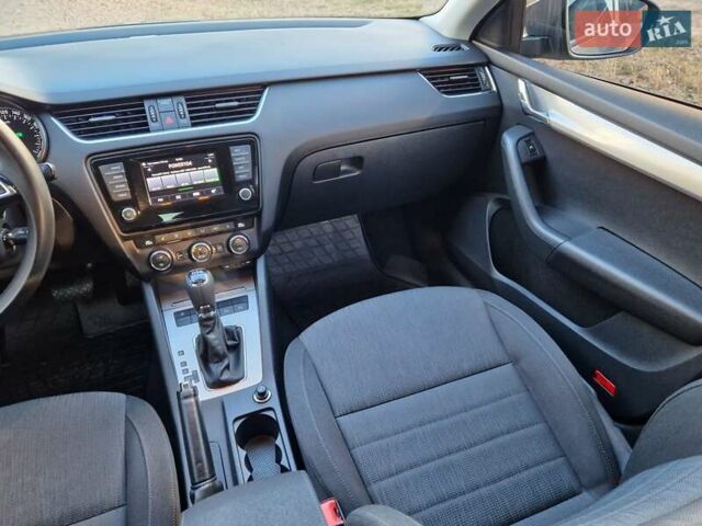 Серый Шкода Октавия, объемом двигателя 1.8 л и пробегом 235 тыс. км за 14500 $, фото 48 на Automoto.ua