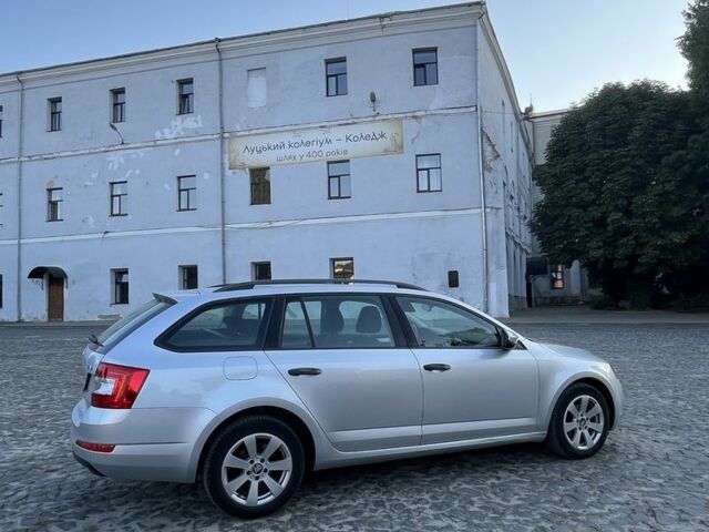 Серый Шкода Октавия, объемом двигателя 1.6 л и пробегом 370 тыс. км за 8900 $, фото 2 на Automoto.ua