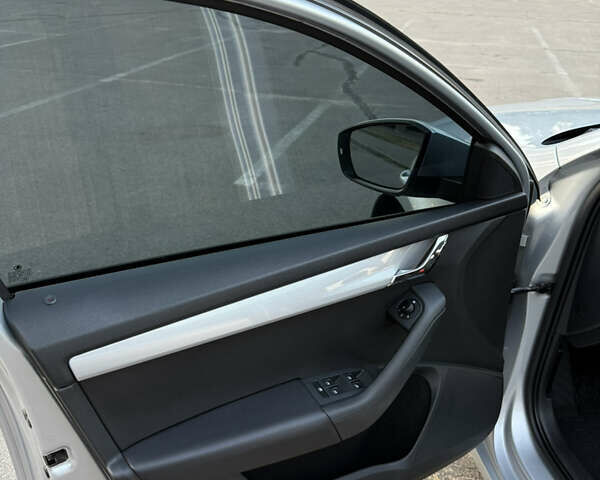 Серый Шкода Октавия, объемом двигателя 1.6 л и пробегом 348 тыс. км за 11700 $, фото 25 на Automoto.ua