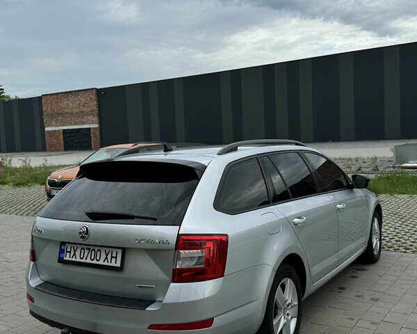 Шкода Октавия 2014 в Хмельницком на Automoto.ua Серый Шкода Октавия, объемом двигателя 1.6 л и пробегом 319 тыс. км за 9000 $, фото 7 на Automoto.ua