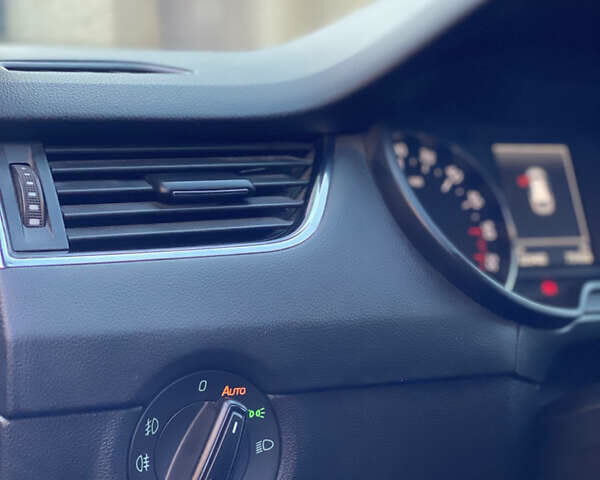 Сірий Шкода Октавія, об'ємом двигуна 2 л та пробігом 225 тис. км за 12200 $, фото 27 на Automoto.ua