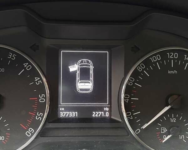 Сірий Шкода Октавія, об'ємом двигуна 1.97 л та пробігом 377 тис. км за 10500 $, фото 25 на Automoto.ua