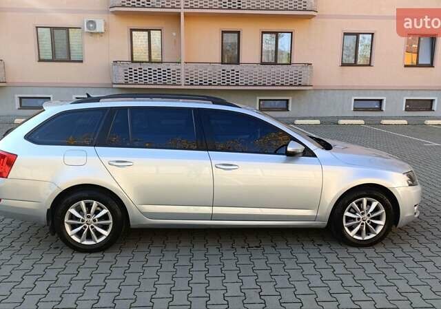 Серый Шкода Октавия, объемом двигателя 1.6 л и пробегом 290 тыс. км за 8900 $, фото 5 на Automoto.ua