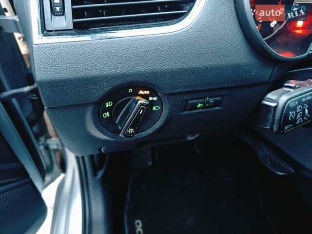 Сірий Шкода Октавія, об'ємом двигуна 1.6 л та пробігом 228 тис. км за 9199 $, фото 34 на Automoto.ua