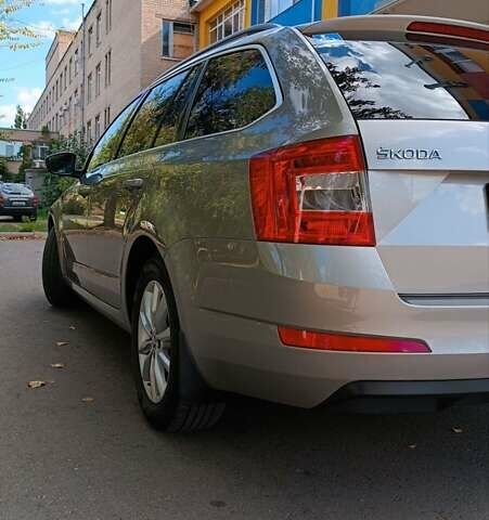 Серый Шкода Октавия, объемом двигателя 1.97 л и пробегом 328 тыс. км за 11400 $, фото 7 на Automoto.ua