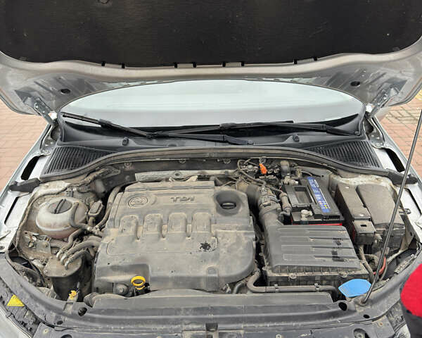 Серый Шкода Октавия, объемом двигателя 1.6 л и пробегом 270 тыс. км за 9300 $, фото 13 на Automoto.ua