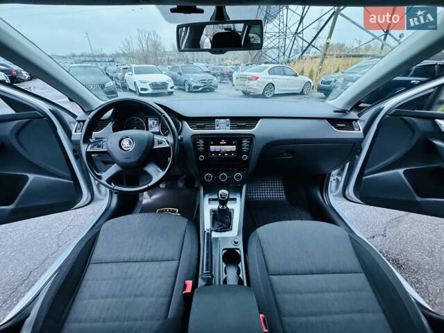 Серый Шкода Октавия, объемом двигателя 1.8 л и пробегом 250 тыс. км за 9900 $, фото 15 на Automoto.ua