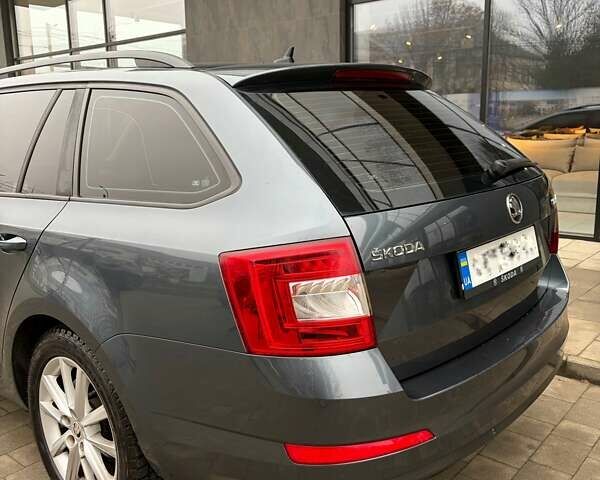 Сірий Шкода Октавія, об'ємом двигуна 1.97 л та пробігом 377 тис. км за 10500 $, фото 6 на Automoto.ua