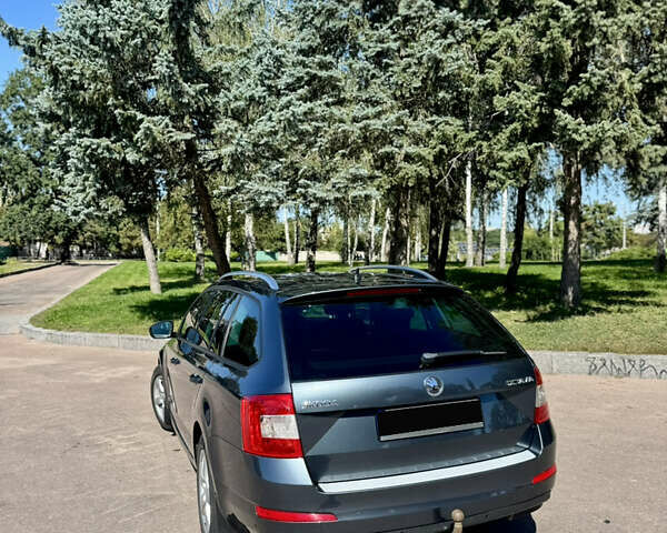 Шкода Октавия 2014 в Житомире на Automoto.ua Серый Шкода Октавия, объемом двигателя 1.6 л и пробегом 305 тыс. км за 11700 $, фото 3 на Automoto.ua