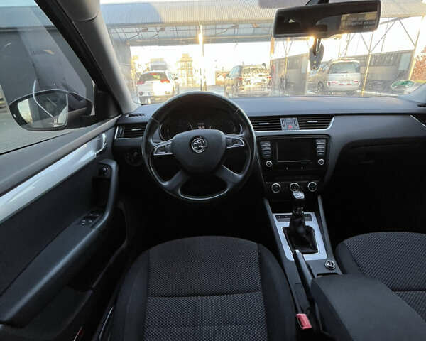 Серый Шкода Октавия, объемом двигателя 1.6 л и пробегом 259 тыс. км за 10199 $, фото 10 на Automoto.ua