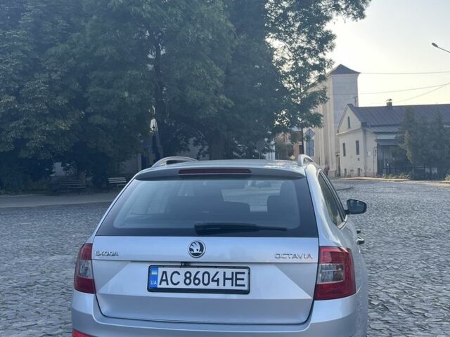 Серый Шкода Октавия, объемом двигателя 1.6 л и пробегом 370 тыс. км за 8900 $, фото 3 на Automoto.ua