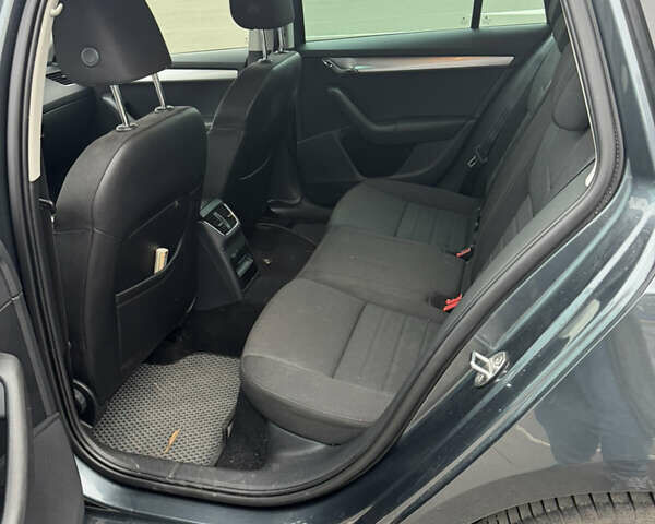 Сірий Шкода Октавія, об'ємом двигуна 1.8 л та пробігом 228 тис. км за 11300 $, фото 22 на Automoto.ua