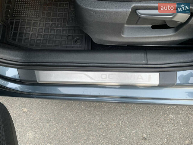 Сірий Шкода Октавія, об'ємом двигуна 1.6 л та пробігом 277 тис. км за 13200 $, фото 11 на Automoto.ua