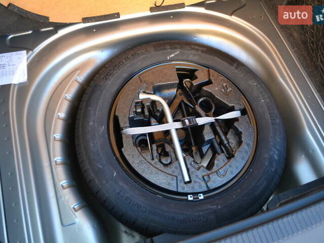 Серый Шкода Октавия, объемом двигателя 2 л и пробегом 228 тыс. км за 12500 $, фото 26 на Automoto.ua