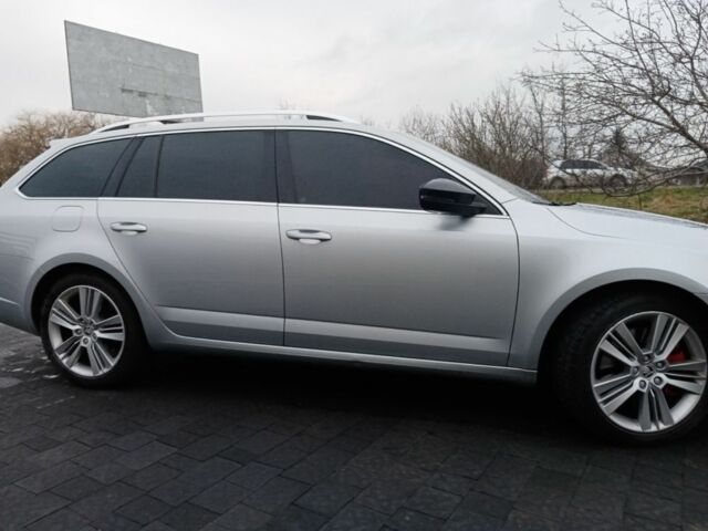 Шкода Октавия 2014 в Ужгороде на Automoto.ua Серый Шкода Октавия, объемом двигателя 2 л и пробегом 270 тыс. км за 13500 $, фото 10 на Automoto.ua