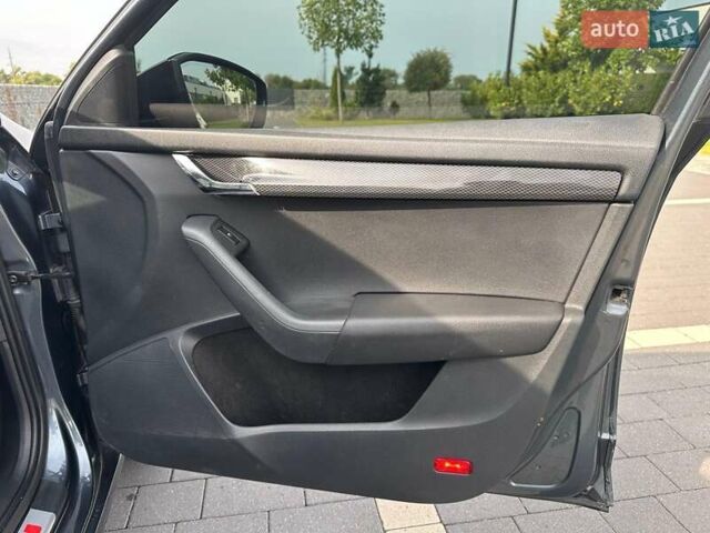 Шкода Октавия 2014 в Мукачеве на Automoto.ua Серый Шкода Октавия, объемом двигателя 1.97 л и пробегом 286 тыс. км за 14499 $, фото 10 на Automoto.ua